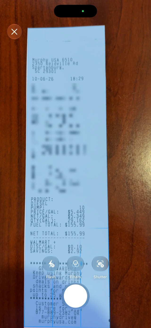 The receipt scanner outlining a Murphy USA fuel receipt in blue